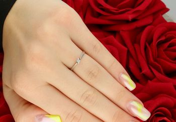 Złoty pierścionek z diamentem „Biały Klasyk”  Białe złoto 585  Rozmiar 11 pr585.jpg